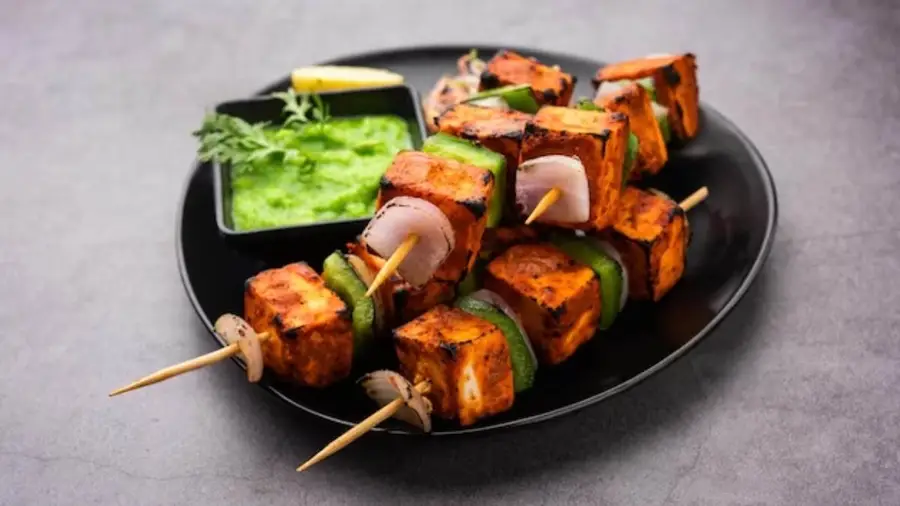 Makhmali Paneer Tikka at home