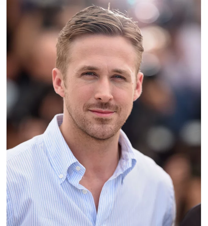 Sexy hairstyle for men: Ryan Gosling's side parting with shortened sides