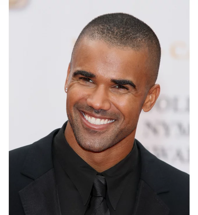 Sexy hairstyle for men: the slightly layered shaved head of Shemar Moore